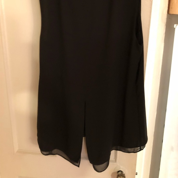 NWOT BCBG Silk Lace V neck top - Picture 4 of 4